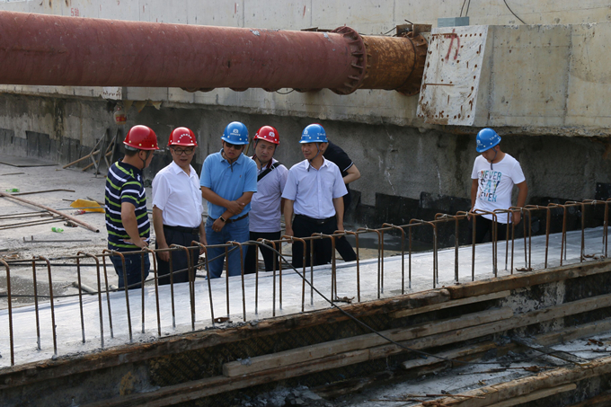 合肥城市軌道交通有限公司總會計師王德文一行赴合軌4號線3標(biāo)潛口路站觀摩學(xué)習(xí) 合肥城市軌道交通有限公司總會計師王德文一行赴合軌4號線3標(biāo)潛口路站觀摩學(xué)習(xí)